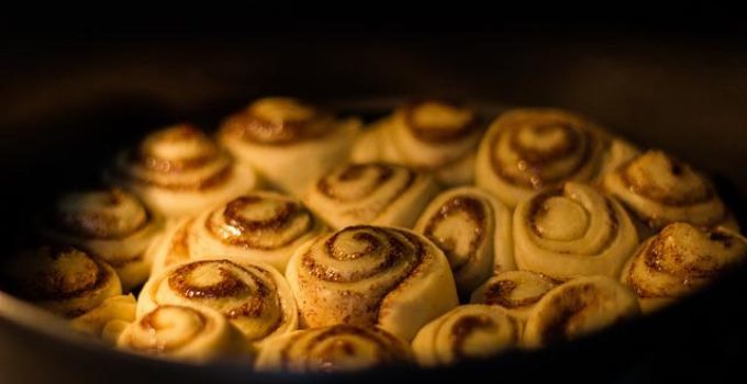 How to Reheat Cinnamon Rolls? – Best Methods and Tips