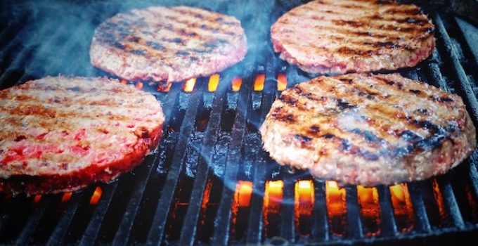 Cast Iron Vs Stainless Steel Grill: Which One Wins?