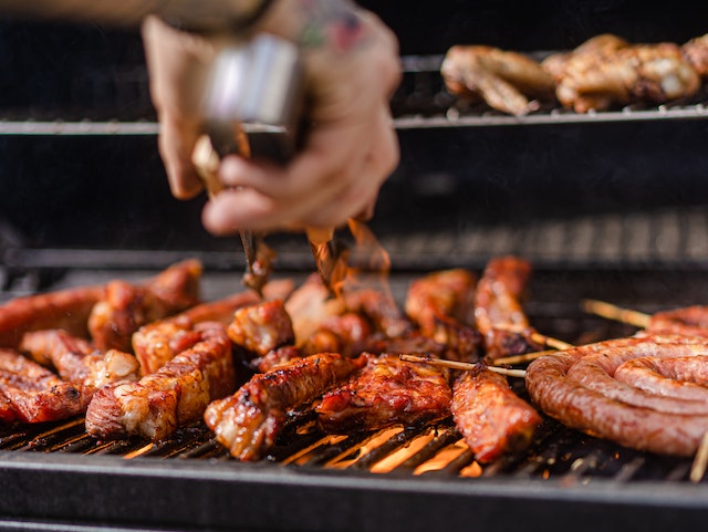 Gas Vs Propane Grill: Which Is Better for Grilling Meat?
